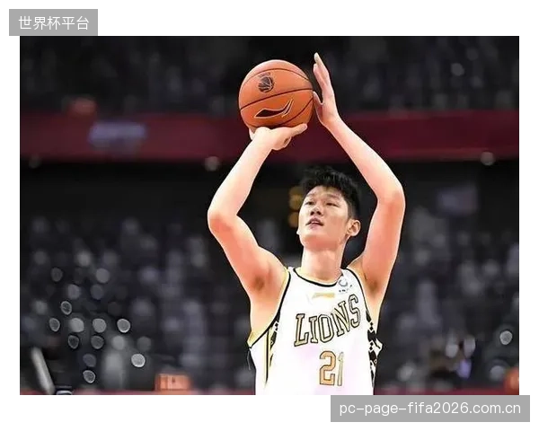 胡金秋凭借统治级数据领衔一阵,其进攻效率成为广厦常规赛高居第二的基石。 胡金秋凭借统治级数据领衔一阵,其进攻效率成为广厦常规赛高居第二的基石。